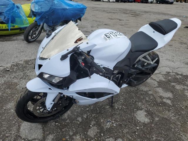 JH2PC40018M103338 - 2008 HONDA CBR600 RR WHITE photo 2