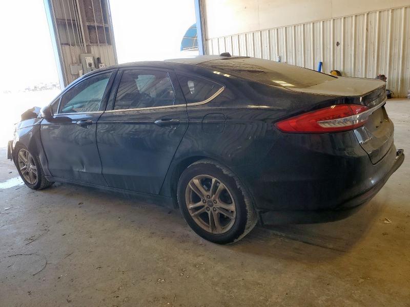 3FA6P0H74JR186401 - 2018 FORD FUSION SE BLACK photo 2
