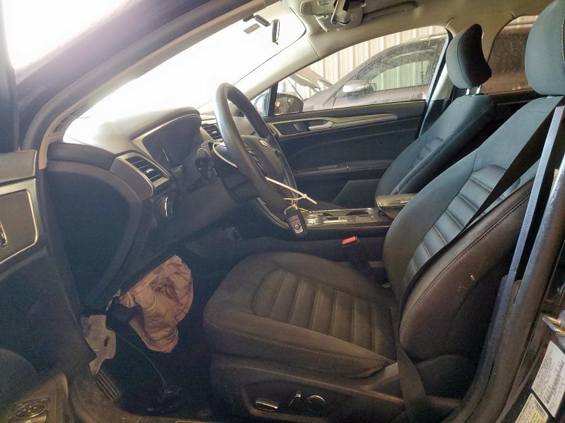 3FA6P0H74JR186401 - 2018 FORD FUSION SE BLACK photo 7