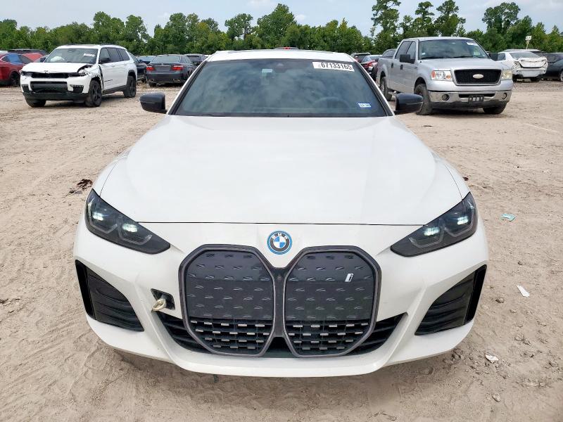 WBY43AW04RFS40425 - 2024 BMW I4 EDRIVE 35 WHITE photo 5