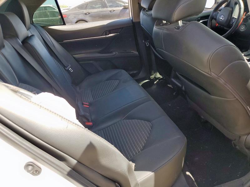 4T1G11AK3NU661504 - 2022 TOYOTA CAMRY SE WHITE photo 10