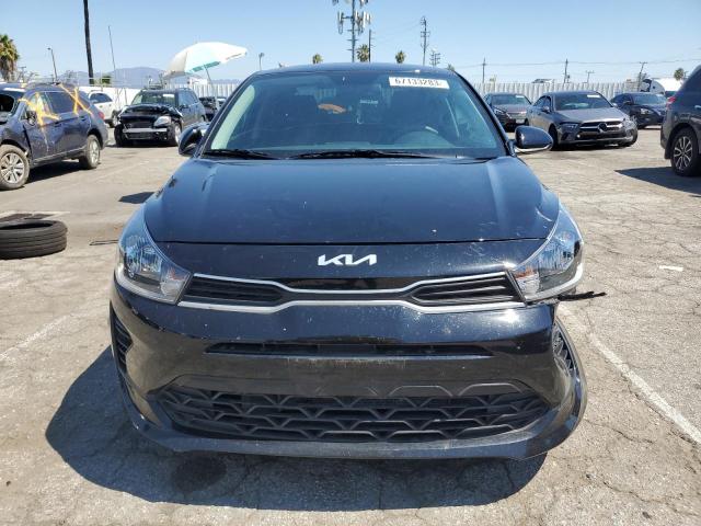 3KPA24AD0NE485990 - 2022 KIA RIO LX BLACK photo 5