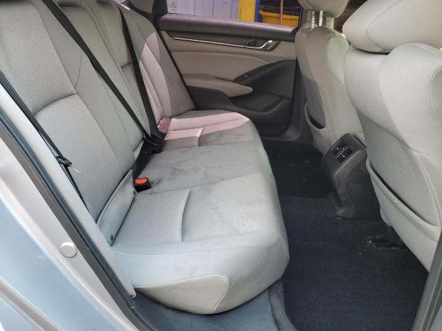 1HGCV1F42JA088660 - 2018 HONDA ACCORD EX SILVER photo 10