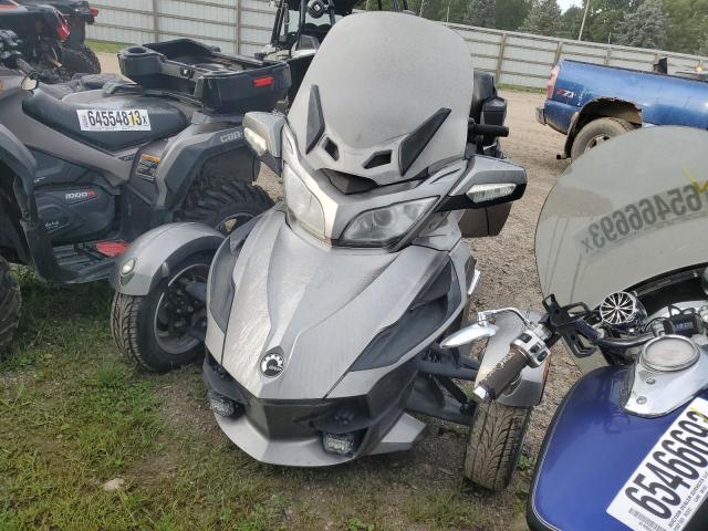 2BXJBWC1XBV000481 - 2011 CAN-AM SPYDER ROA RTS SILVER photo 2