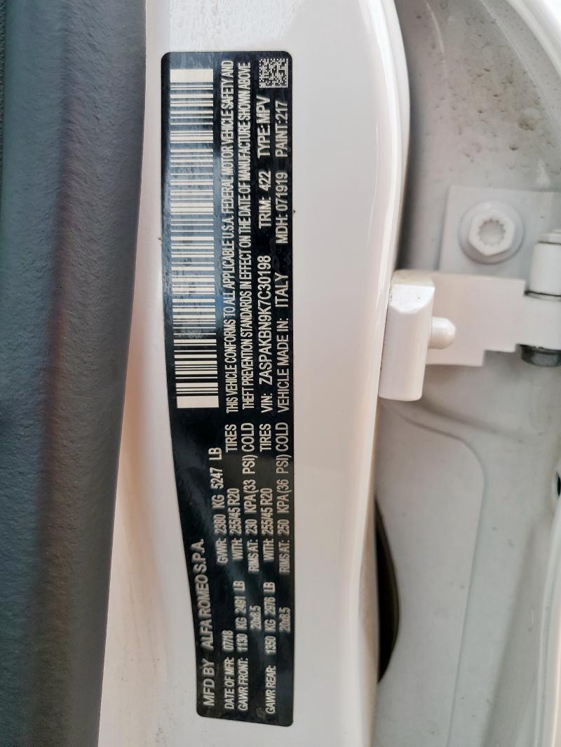 ZASPAKBN9K7C30198 - 2019 ALFA ROMEO STELVIO TI WHITE photo 13