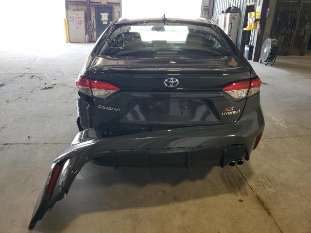 JTDBCMFE1R3033109 - 2024 TOYOTA COROLLA LE GRAY photo 6