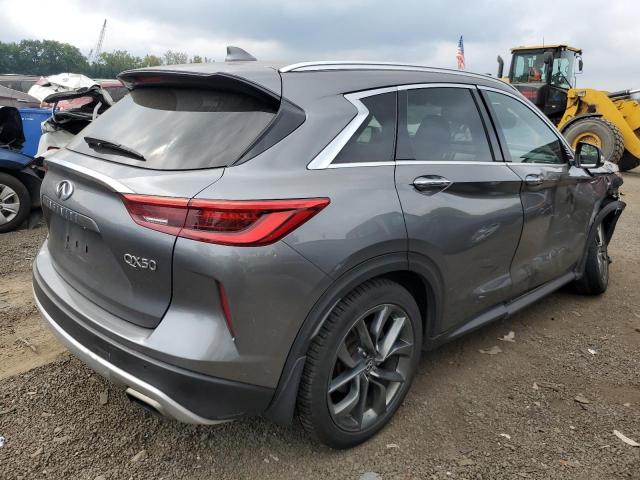 3PCAJ5M31KF125161 - 2019 INFINITI QX50 ESSENTIAL GRAY photo 3