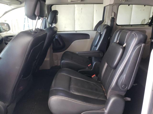 2C4RC1CG6CR181354 - 2012 CHRYSLER TOWN & COU TOURING L SILVER photo 11