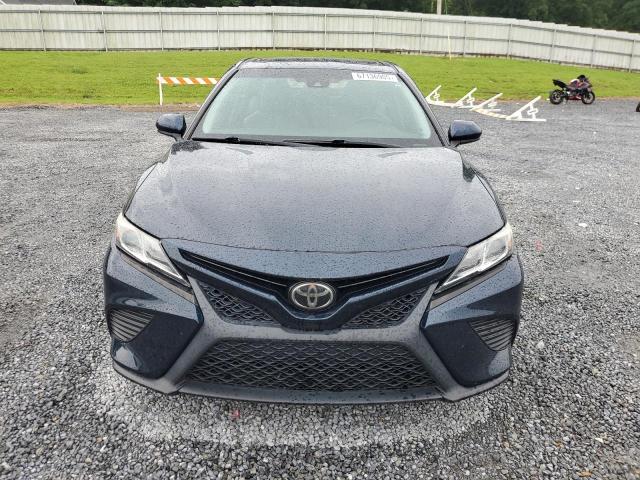 4T1B11HK5JU650871 - 2018 TOYOTA CAMRY L BLUE photo 5