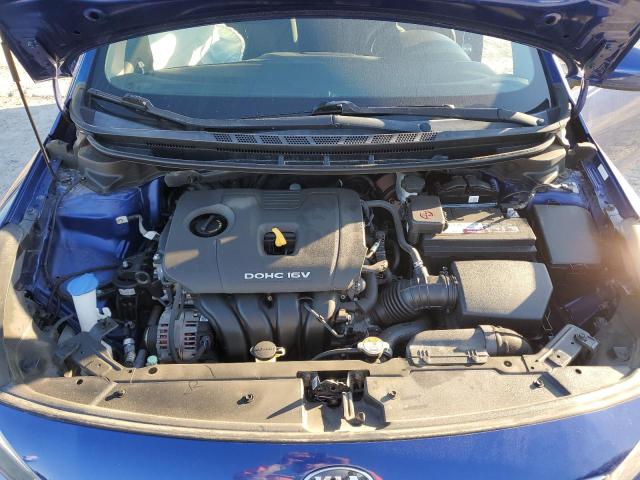 3KPFK4A72HE083280 - 2017 KIA FORTE LX BLUE photo 11