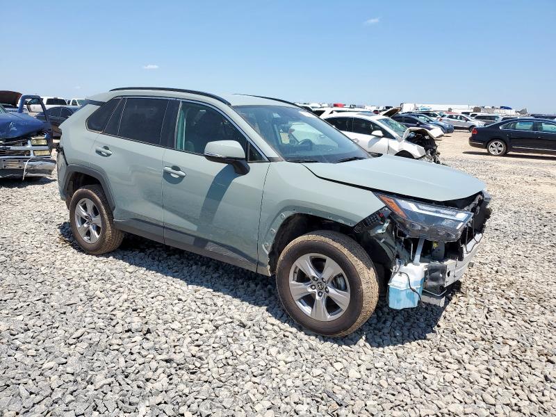 2T3W1RFVXPW265884 - 2023 TOYOTA RAV4 XLE 绿色 照片 4