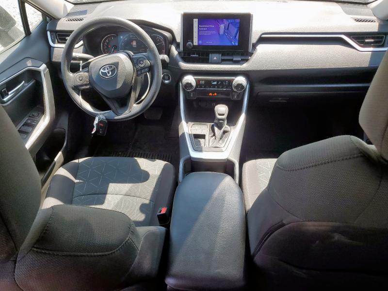 2T3W1RFVXPW265884 - 2023 TOYOTA RAV4 XLE 绿色 照片 8