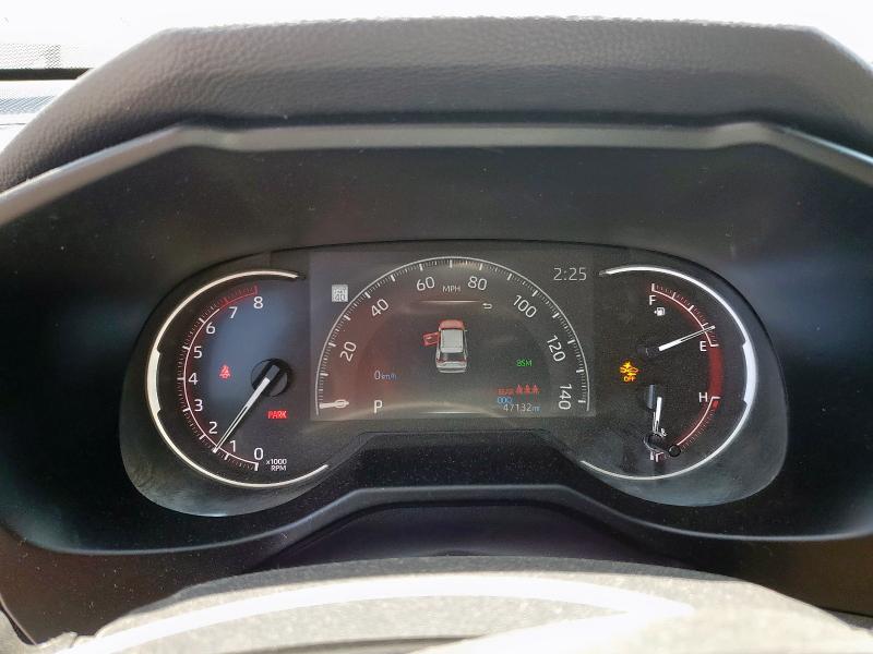 2T3W1RFVXPW265884 - 2023 TOYOTA RAV4 XLE 绿色 照片 9