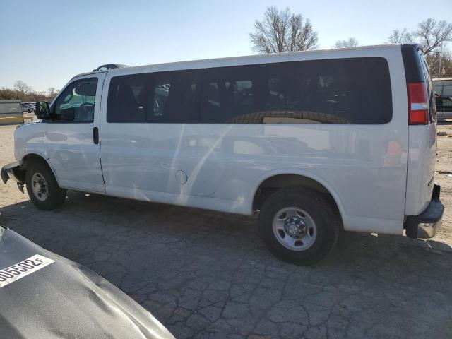 1GAZGPFP8J1181420 - 2018 CHEVROLET EXPRESS G3 LT WHITE photo 2