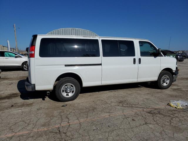 1GAZGPFP8J1181420 - 2018 CHEVROLET EXPRESS G3 LT WHITE photo 3