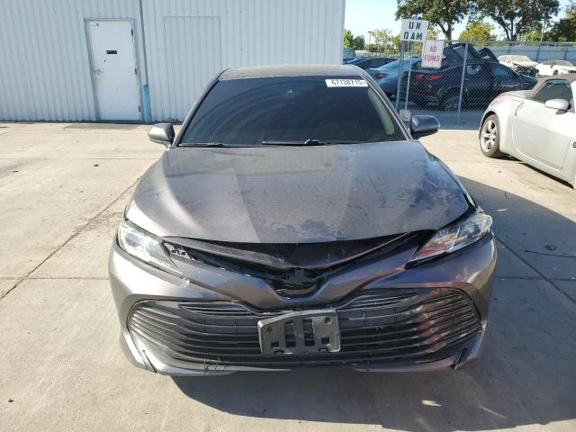 4T1B11HK8KU240079 - 2019 TOYOTA CAMRY L 灰色 照片 5