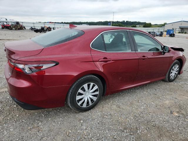 4T1C31AK7NU036340 - 2022 TOYOTA CAMRY LE RED photo 3
