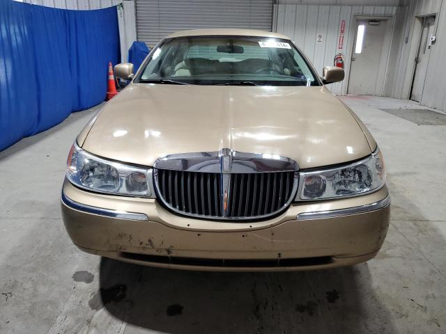 1LNFM81W9WY645090 - 1998 LINCOLN TOWN CAR EXECUTIVE GOLD photo 5