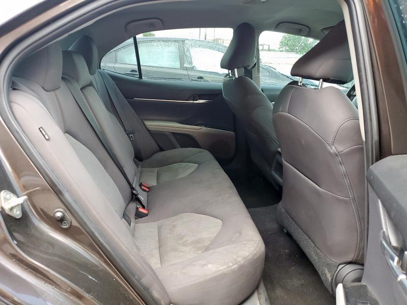 4T1C11AK8LU866120 - 2020 TOYOTA CAMRY LE GRAY photo 10