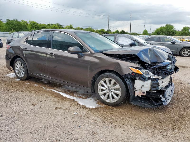 4T1C11AK8LU866120 - 2020 TOYOTA CAMRY LE GRAY photo 4