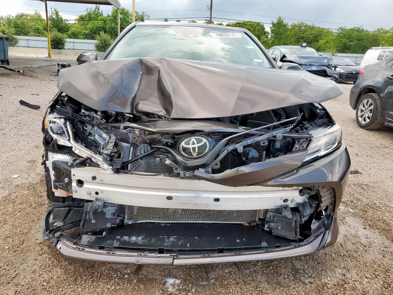 4T1C11AK8LU866120 - 2020 TOYOTA CAMRY LE GRAY photo 5