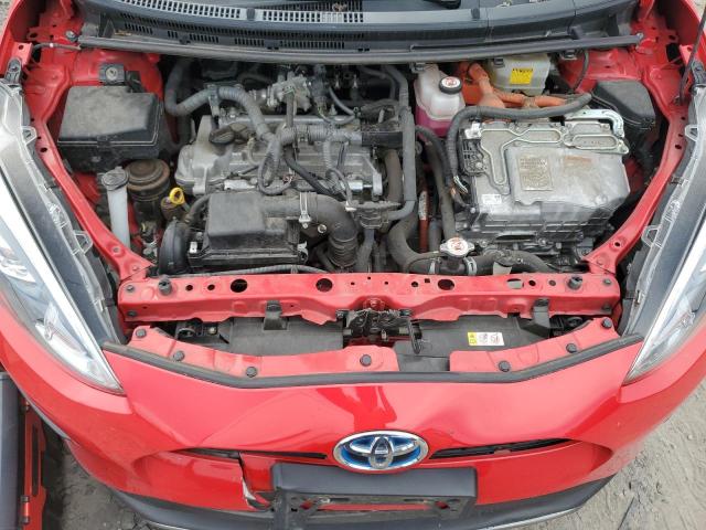 JTDKDTB32J1607373 - 2018 TOYOTA PRIUS C Czerwony zdjęcie 11