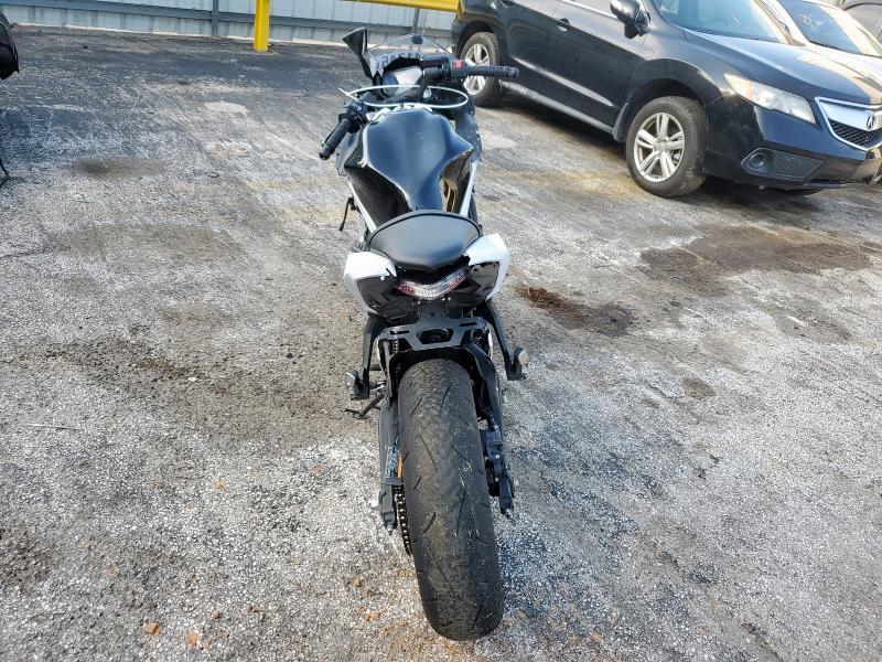 ML5EXER10SDAE6376 - 2025 KAWASAKI EX650 R WHITE photo 4