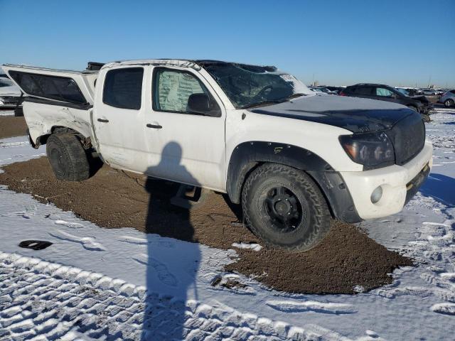 3TMMU4FN2BM029760 - 2011 TOYOTA TACOMA DOUBLE CAB LONG BED WHITE photo 4