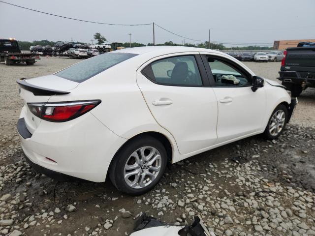 3MYDLBYV6JY308867 - 2018 TOYOTA YARIS IA 白色 照片 3