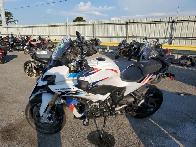 WB10P1306S6L52977 - 2025 BMW S 1000 XR WHITE photo 3