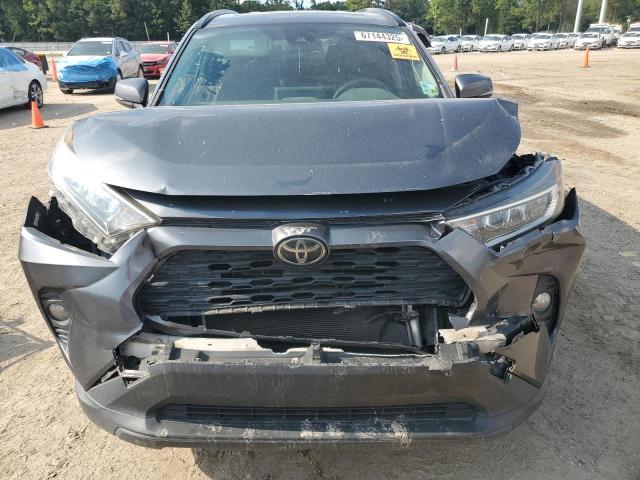 JTMW1RFV1KD030022 - 2019 TOYOTA RAV4 XLE 灰色 照片 5