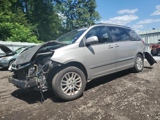 2009 TOYOTA SIENNA XLE, 