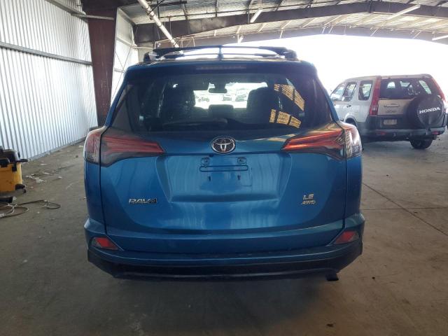 2T3BFREV7HW564039 - 2017 TOYOTA RAV4 LE 蓝色 照片 6