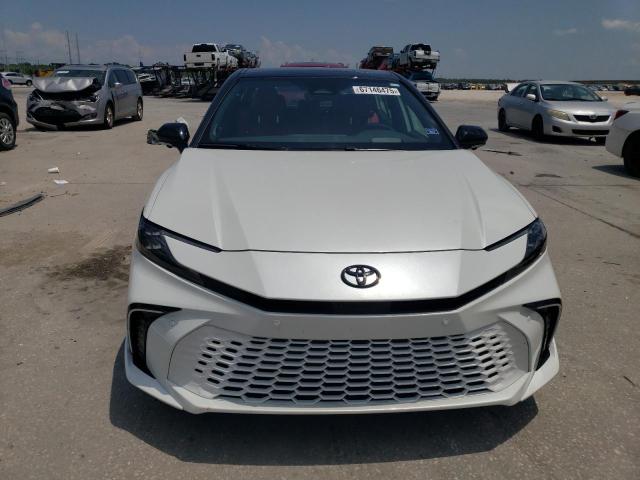 4T1DAACK2SU155173 - 2025 TOYOTA CAMRY XSE 白色 照片 5