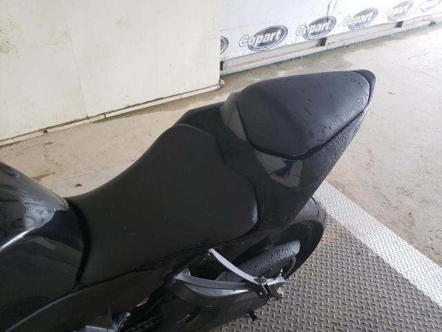 JKAZX4R12AA021704 - 2010 KAWASAKI ZX600 R BLACK photo 6