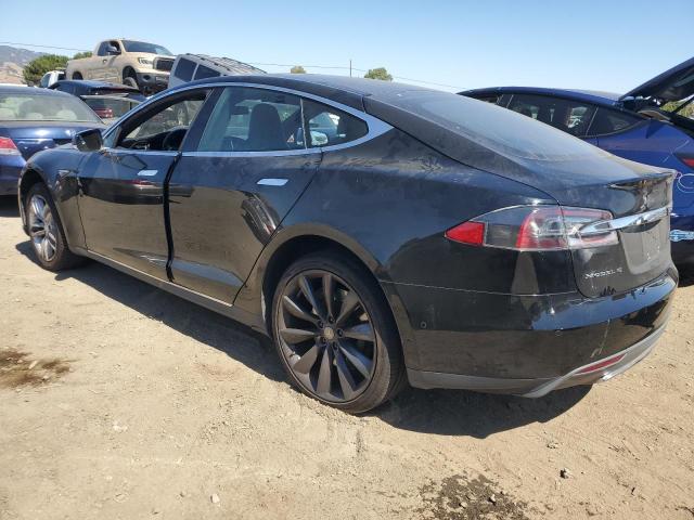 5YJSA1E17FF114441 - 2015 TESLA MODEL S შავი ფოტო 2