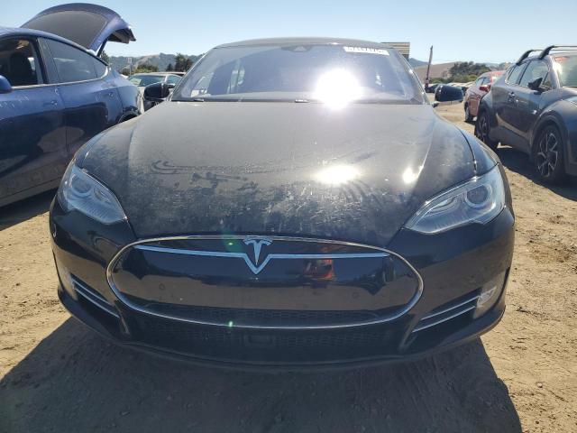 5YJSA1E17FF114441 - 2015 TESLA MODEL S შავი ფოტო 5