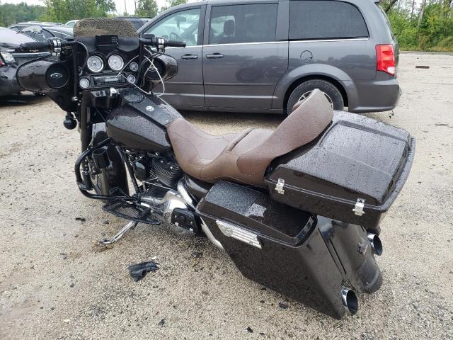 1HD1FCW195Y658041 - 2005 HARLEY-DAVIDSON FLHTCUI 黑色 照片 3