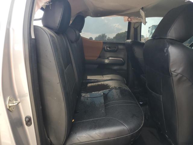 5TFAX5GN7HX084190 - 2017 TOYOTA TACOMA DOUBLE CAB ვერცხლისფერი ფოტო 10