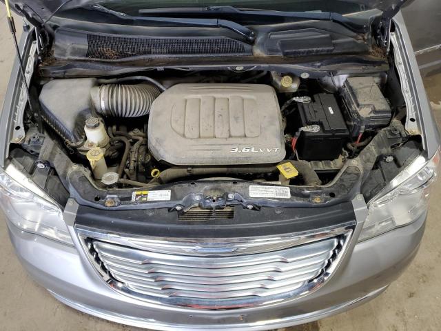 2C4RC1BG6FR654935 - 2015 CHRYSLER TOWN & COU TOURING SILVER photo 12
