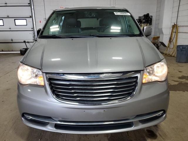 2C4RC1BG6FR654935 - 2015 CHRYSLER TOWN & COU TOURING SILVER photo 5