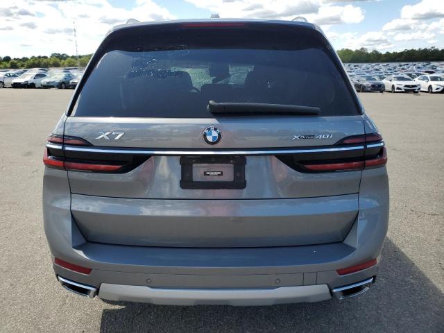 5UX23EM02R9S18763 - 2024 BMW X7 XDRIVE40I GRAY photo 6