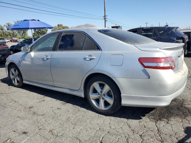 4T1BF3EK7BU636263 - 2011 TOYT CAMRY BASE SILVER photo 2