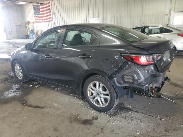 3MYDLBZV8GY133951 - 2016 TOYOTA SCION IA GRAY photo 2