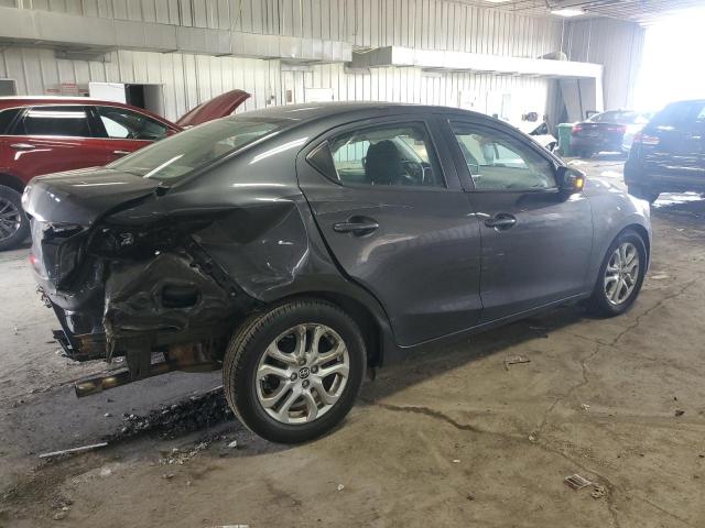 3MYDLBZV8GY133951 - 2016 TOYOTA SCION IA GRAY photo 3