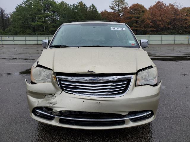 2A4RR8DG4BR759921 - 2011 CHRYSLER TOWN & COU TOURING L BEIGE photo 5