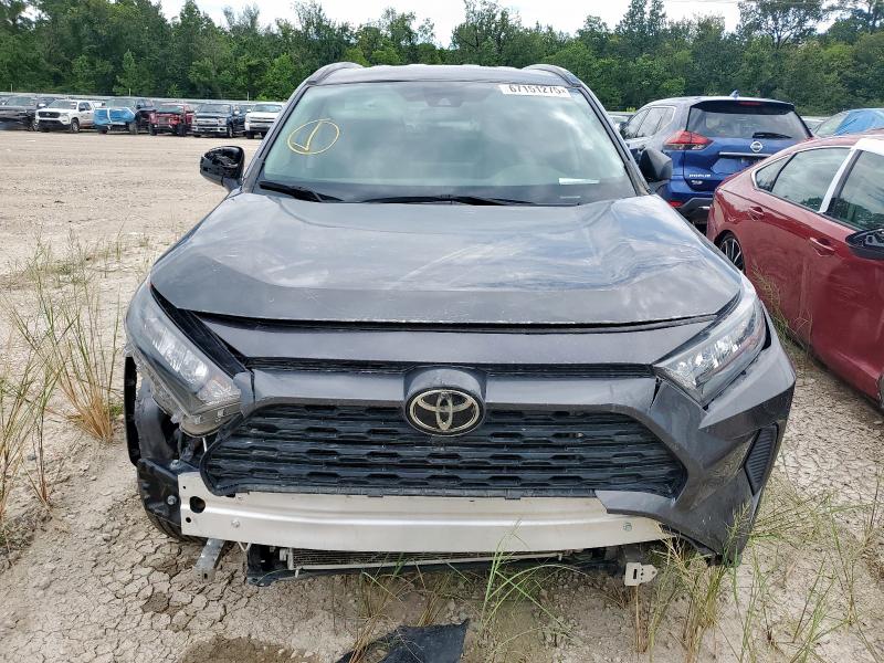 2T3H1RFV1MW124142 - 2021 TOYOTA RAV4 LE CHARCOAL photo 5