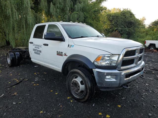 3C7WRNFL2JG110580 - 2018 RAM 5500 WHITE photo 4