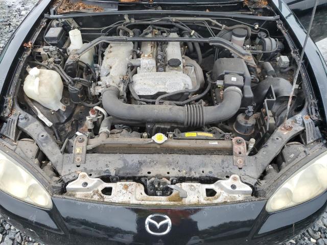 JM1NB353810205202 - 2001 MAZDA MX-5 MIATA BASE BLACK photo 11