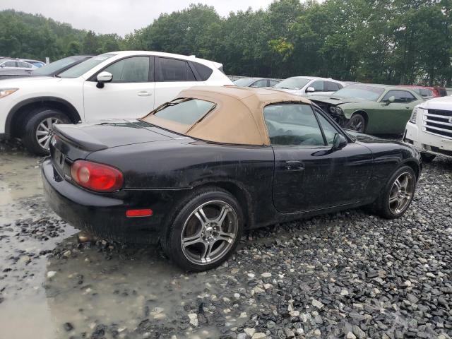 JM1NB353810205202 - 2001 MAZDA MX-5 MIATA BASE BLACK photo 3